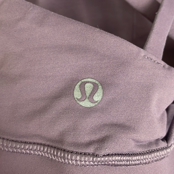 Lululemon Energy Bra Size 6 - Picture 5 of 6